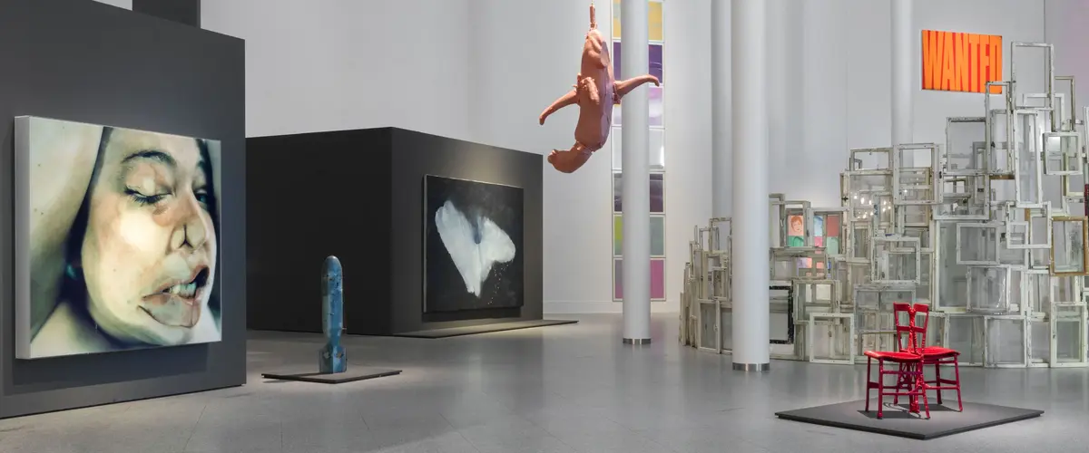 „Adam, Eva und die Schlange“ Werke aus der Schenkung Sammlung Hoffmann Ausstellungsansicht, Foto: Roman März, 2021