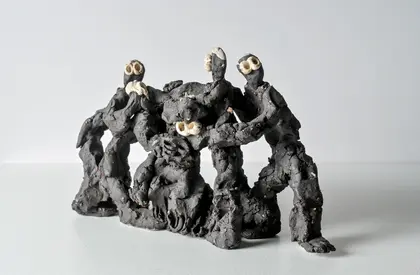 Schwarze Figurengruppe